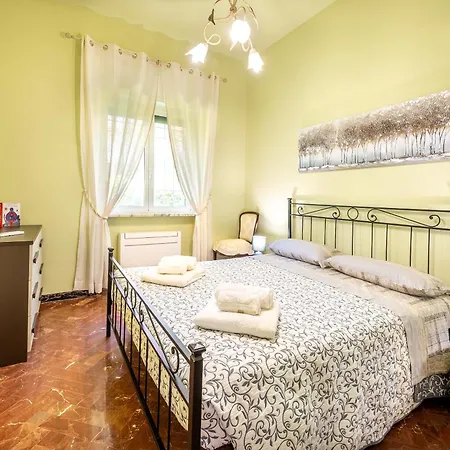 Casa Del Melograno Camaiore