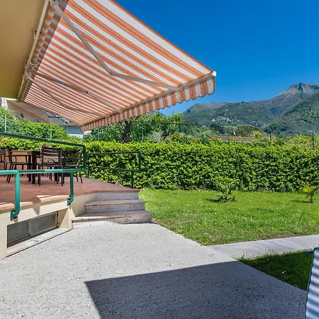 Casa Del Melograno Villa Camaiore
